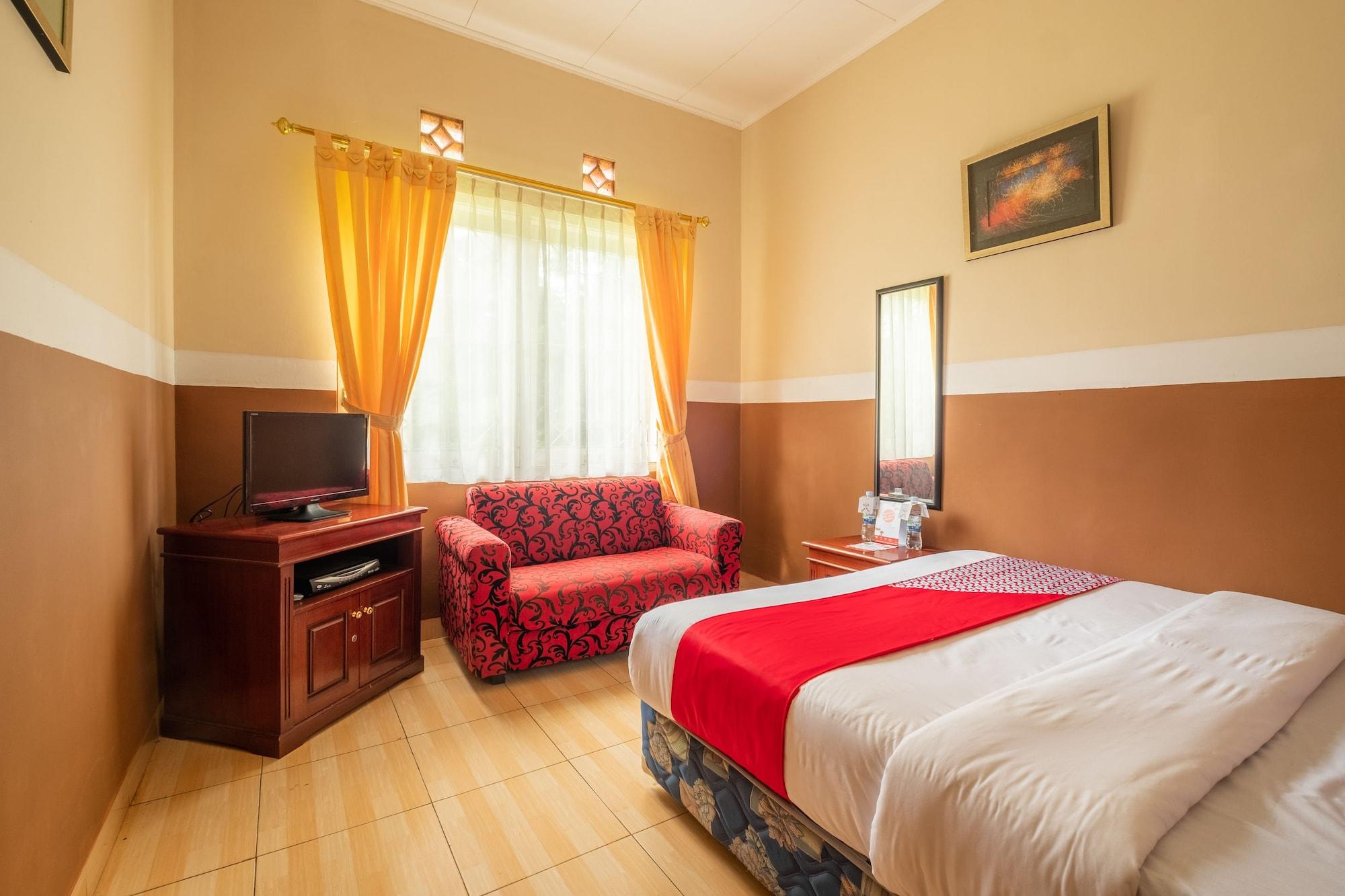 Reddoorz Plus At Grand Yustik Sukabumi Luaran gambar