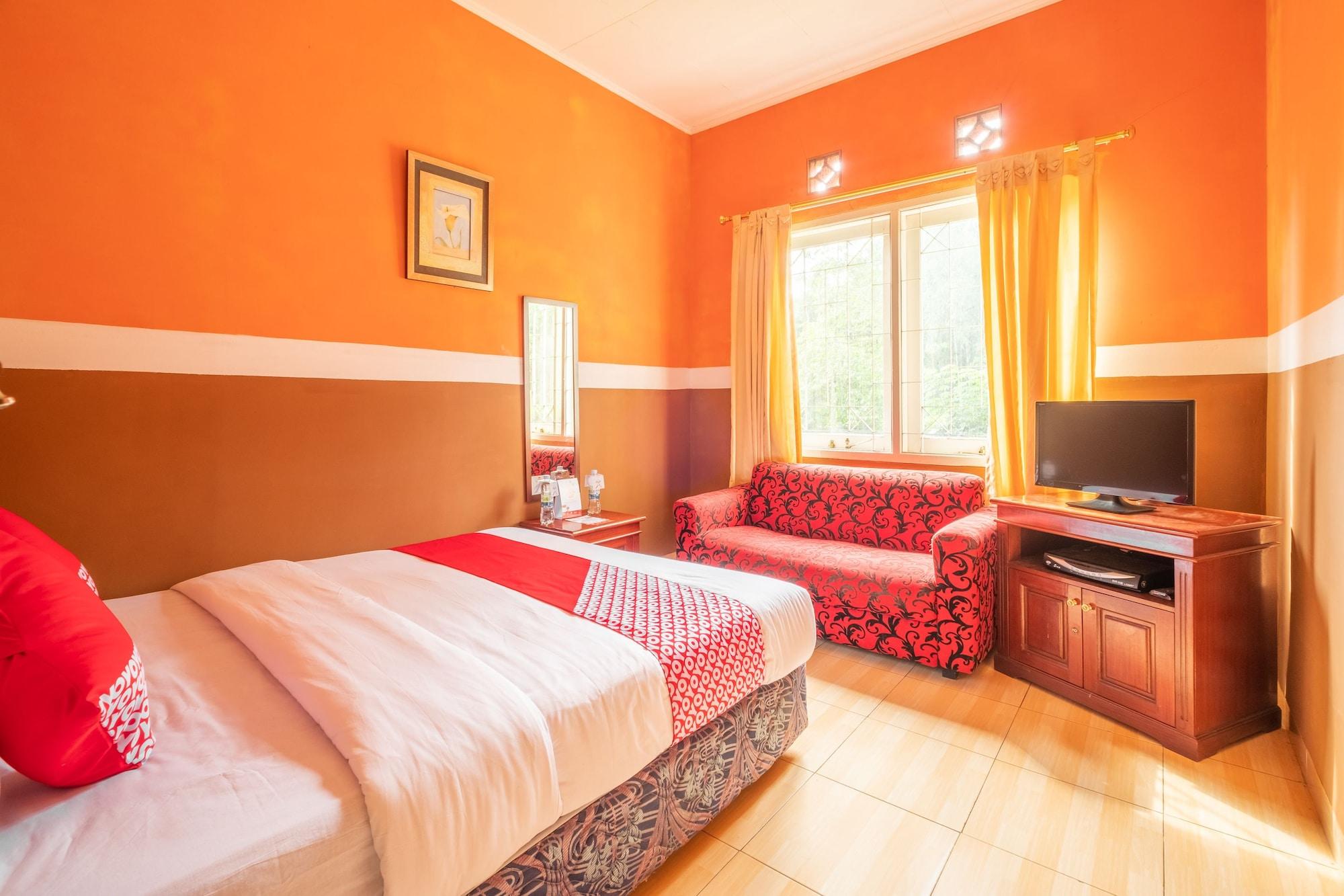Reddoorz Plus At Grand Yustik Sukabumi Luaran gambar