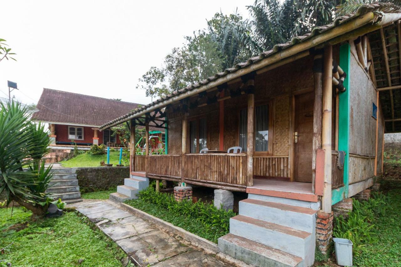 Reddoorz Plus At Grand Yustik Sukabumi Luaran gambar